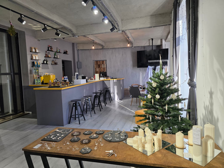 Bianca Batzco jewellery displayed at Maiastra
